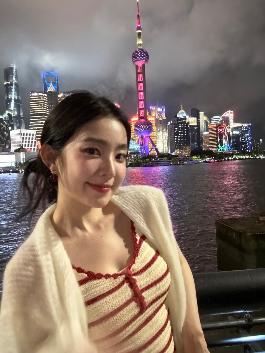 投稿裴珠泫说她18我都信[送花花] ​​​