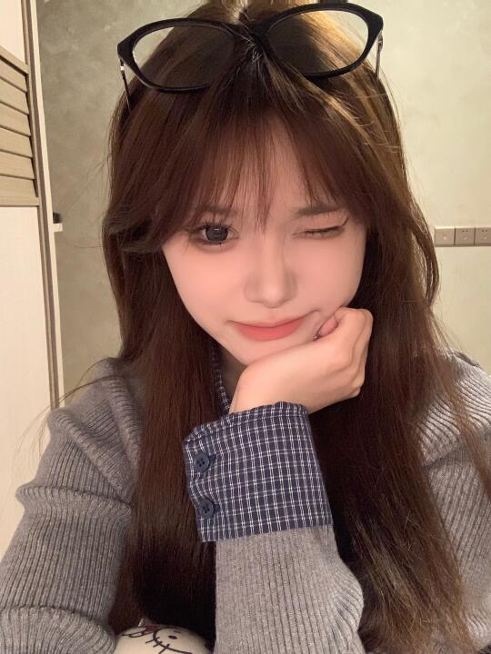 古灵精怪 ៸៸᳐>⩊<៸៸᳐