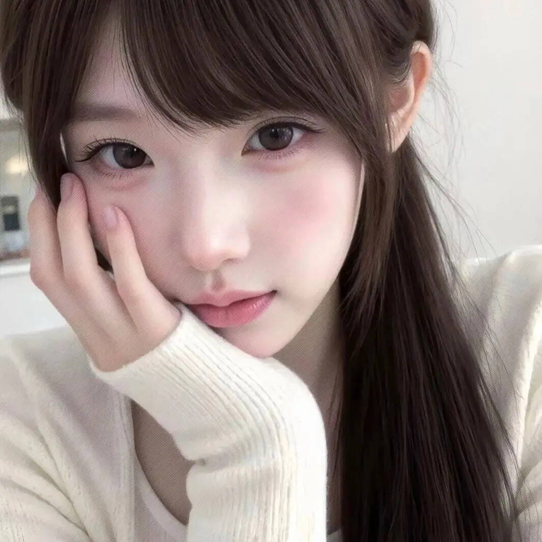 𝙒𝙚𝘾𝙝𝙖𝙩｜女生头像｜无水印图源网络侵删 