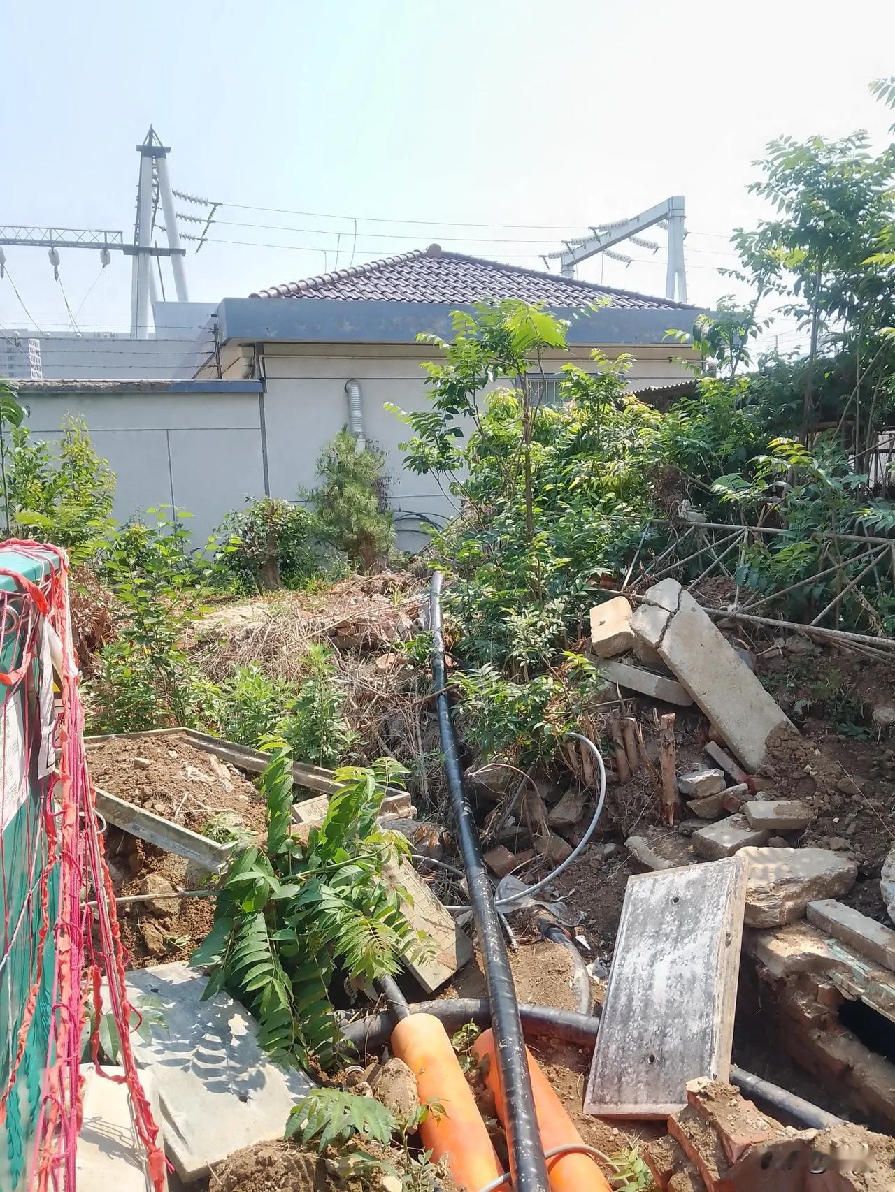 改变坏情绪，学会离开当下环境也是一种方法。老公昨晚上夜班，今天应该好好休息的，他