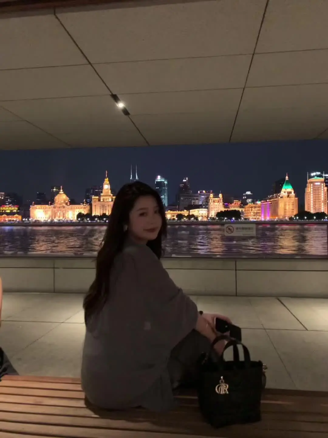 如果遗憾有重量 我早该沉入海中