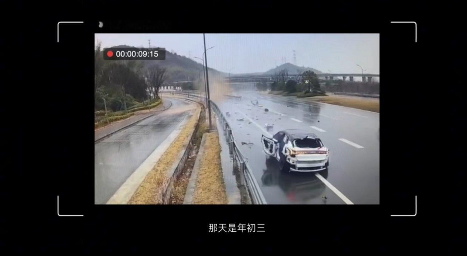 极氪001 这个安全性确实牛，之前他们有位车主叫袁洪承驾驶极氪的时候，就被另一辆