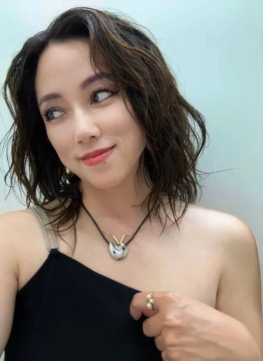 Lady Gaga演唱会造型准备
改头换面来看我嘎姐了
今天每个人都是littl