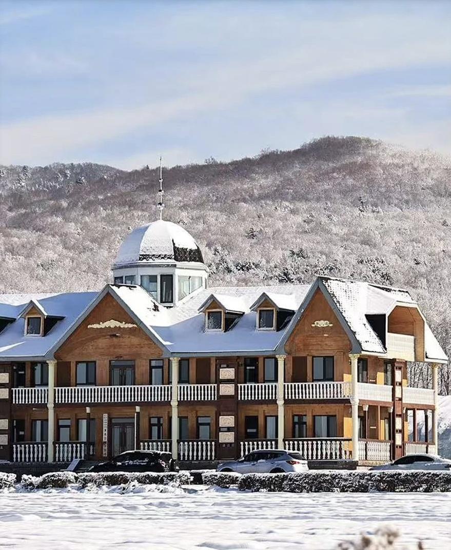 【心静了，世界就静了；物简了，灵魂就升华了；心安了，生活就会平静了】
     