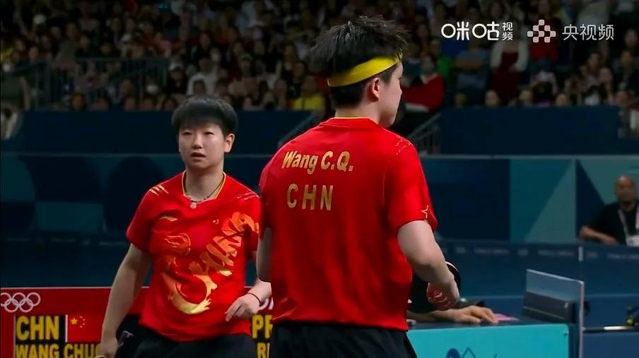 #和安踏一起为中国队加油# 莎头！赢了！乒乓球混双冠军来啦！！！🇨🇳[金牌]