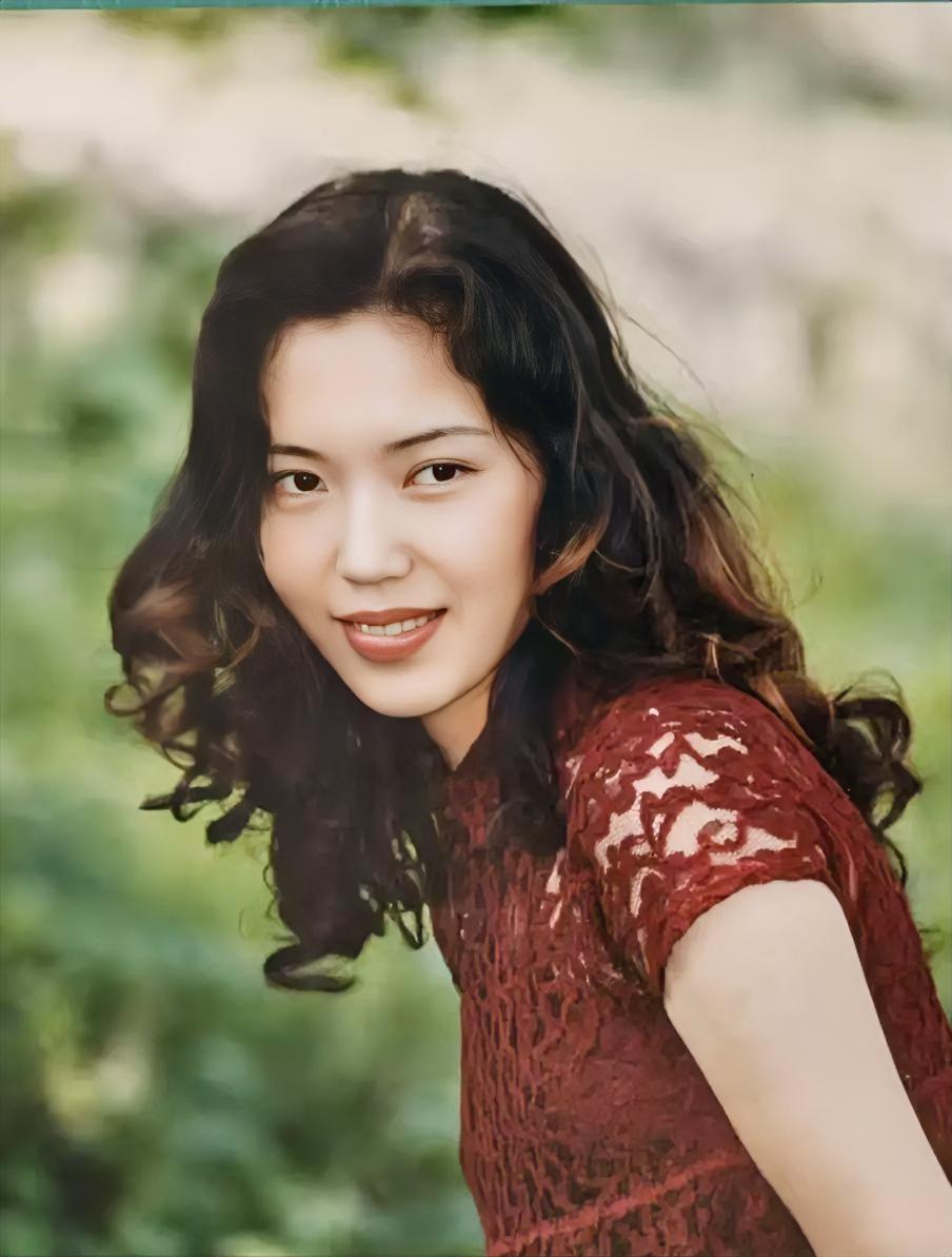 找对象，长相和人品哪个更重要人品最重要，因为三观不合，肯定要受罪。
