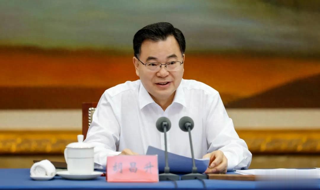 胡昌升任西藏自治区党委书记，吴晓军任甘肃省委书记，罗东川任青海省委书记