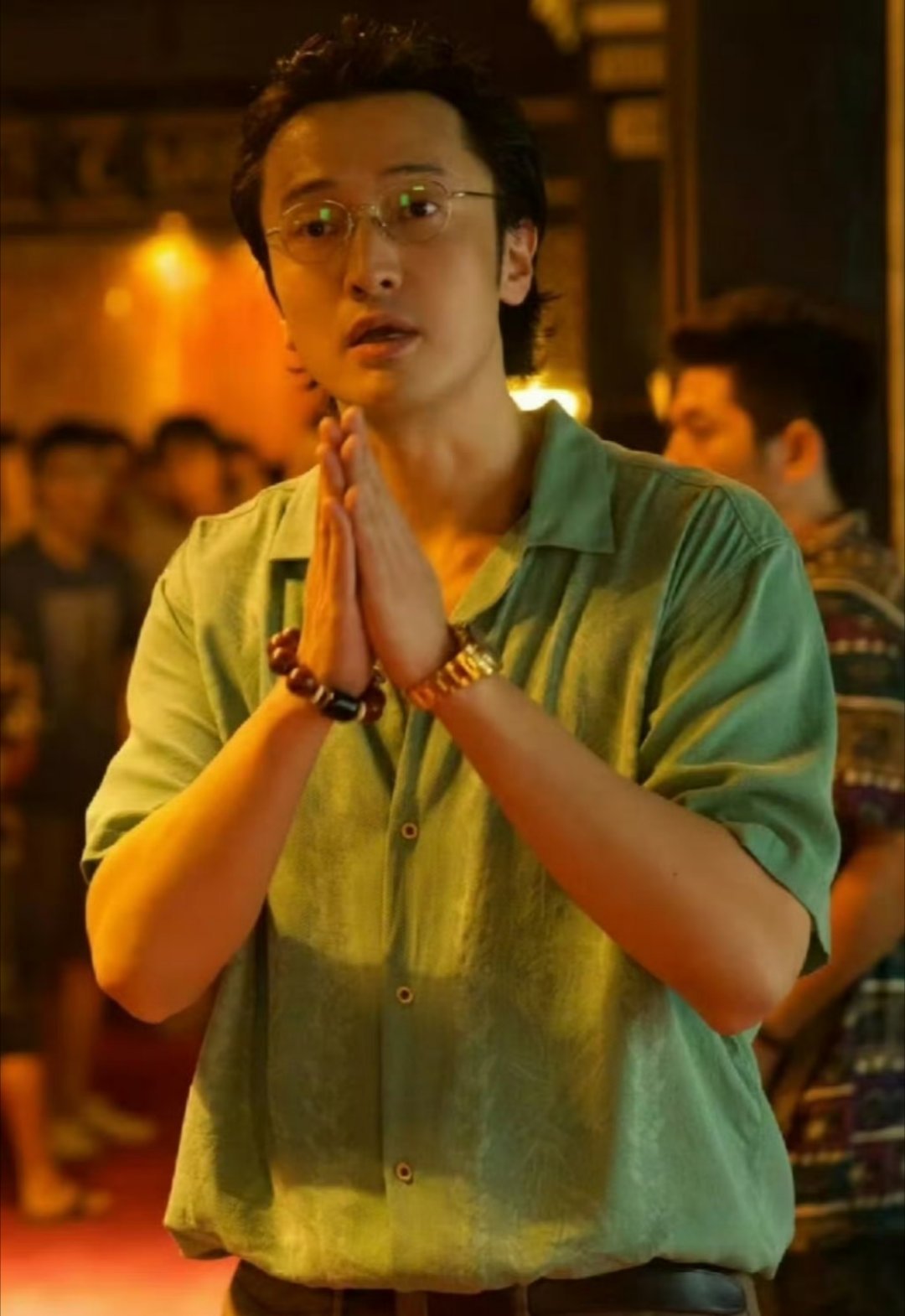 王传君碰上他就演不了好人，王传君那种亦正亦邪的表演风格太适合申奥的电影了！ ​​