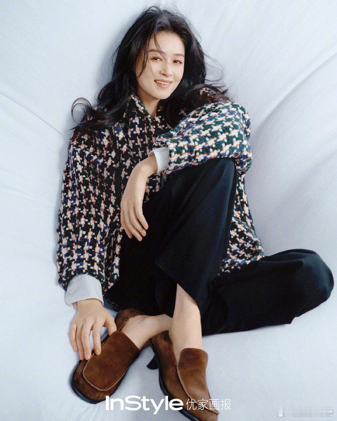 蒋欣全年休假最长纪录是53天蒋欣每天除了思考角色就是吃什么 《InStyle优家