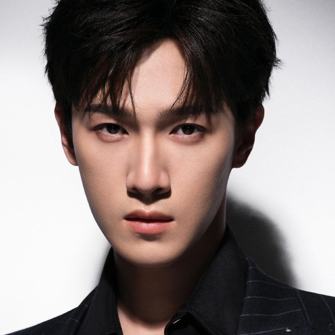 TOMFORDBEAUTY品牌中国区大使李昀锐 尖叫！TOM FORD BEAU