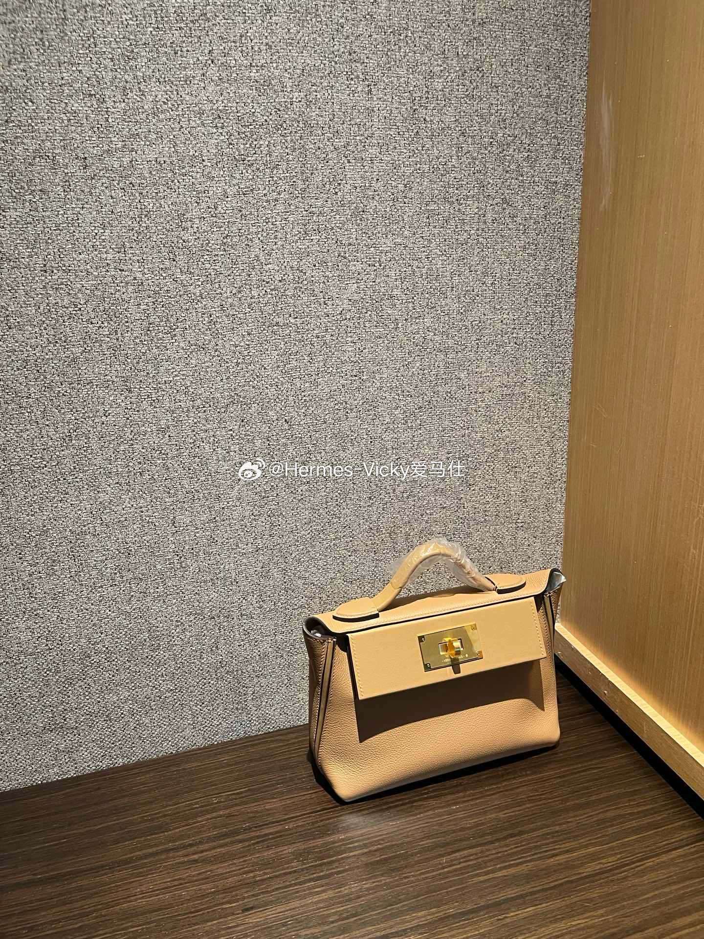 mini 24-24 奶茶色 金扣 温柔到极致的颜色 