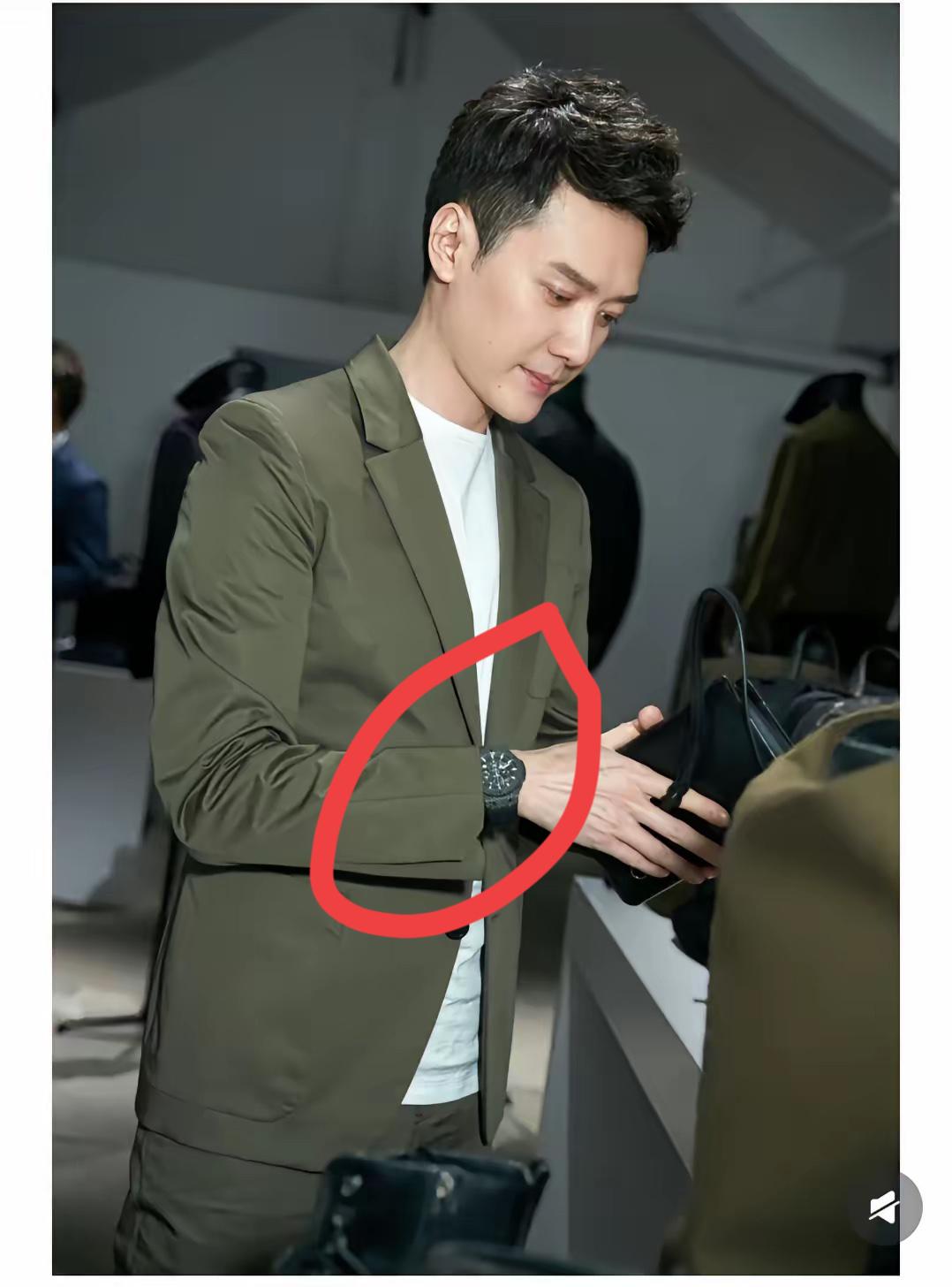 冯绍峰戴的手表是什么牌子的，应该挺贵的吧