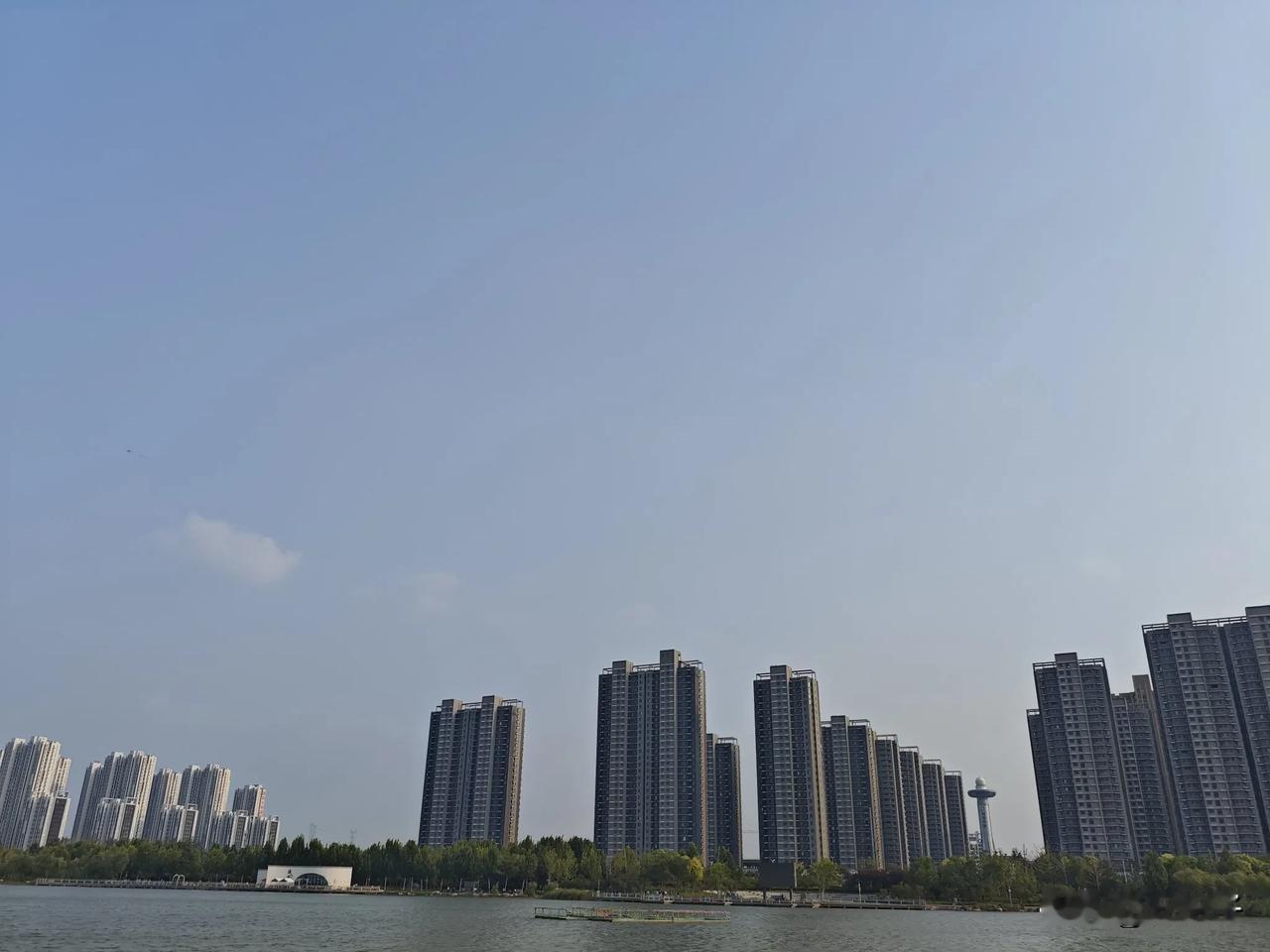湖光一色，天水一体！