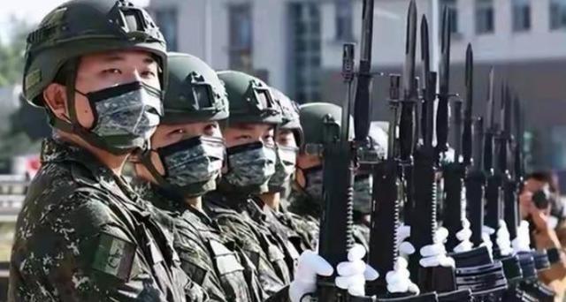 大家发现没？每次我们在准备实现祖国统一大业要解放台湾时，北朝那边就有事了，南韩挑