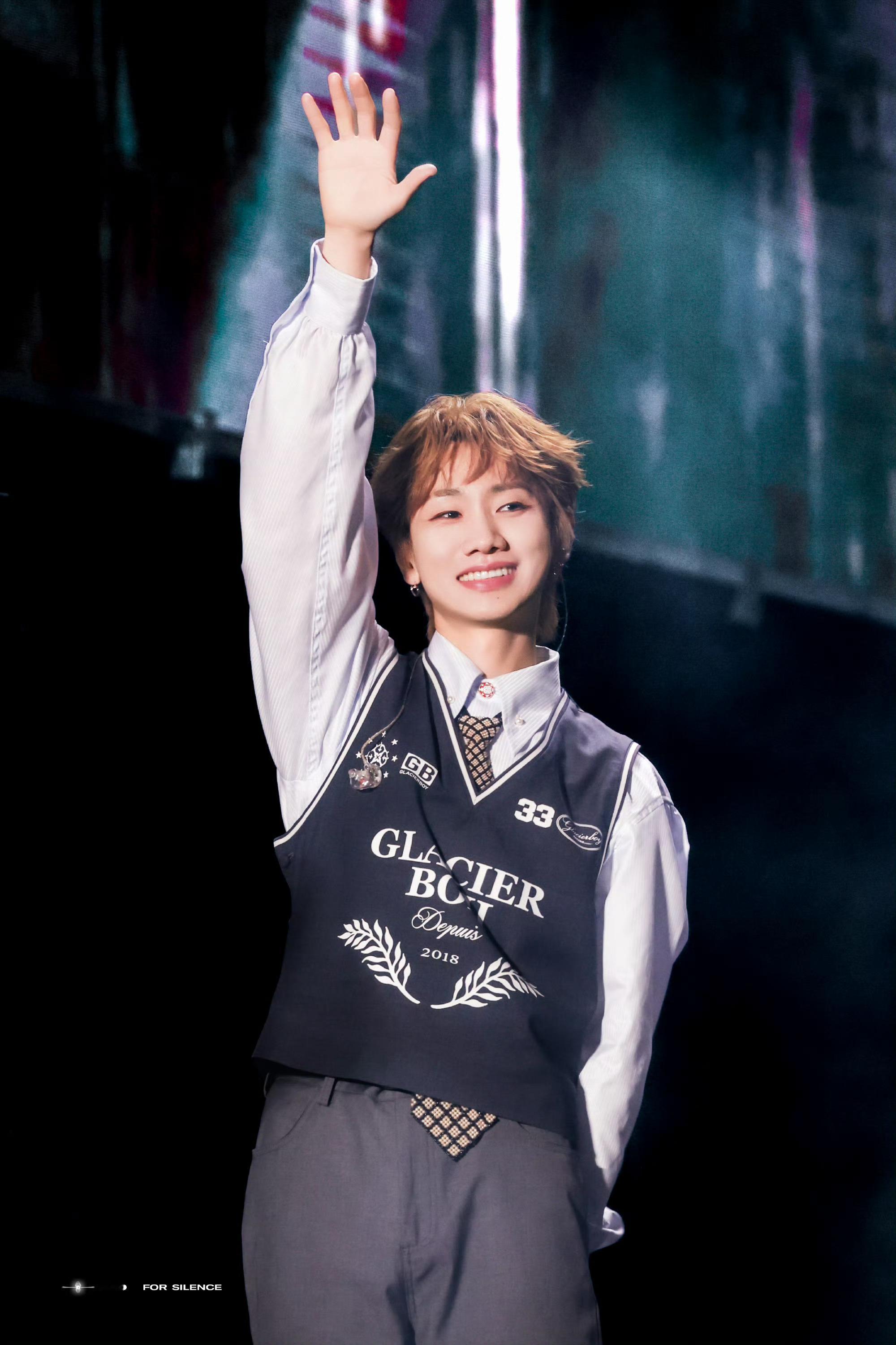 汪苏泷以后社交再也不怕尴尬了我们情商高的泷泷谁会不喜欢捏[可怜][可怜][可怜]