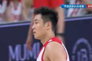 郭士强对高诗岩是真爱啊！中国男篮增添了这么多猛将。两场热身赛还是给高诗岩大量的上