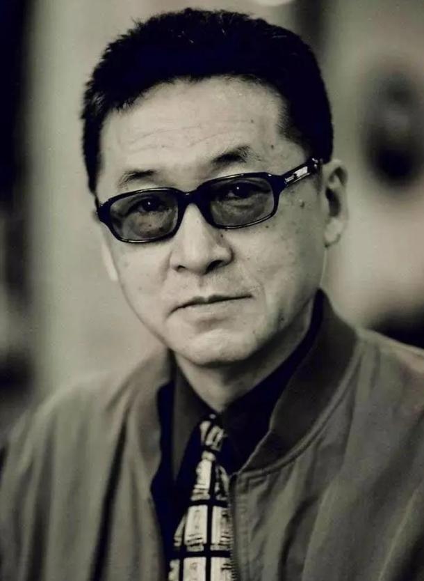 2017年3月，李敖忽然发现自己不对劲了，走路不稳当了，说话也不利索了，反应甚至