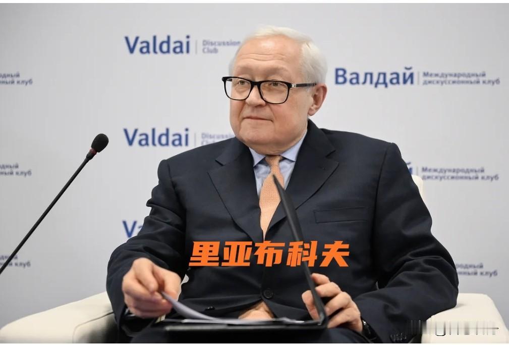 为减少北约和欧盟防范敌意，俄称准备通过法律不攻击欧盟和北约
洲哥讲时事 当地时间