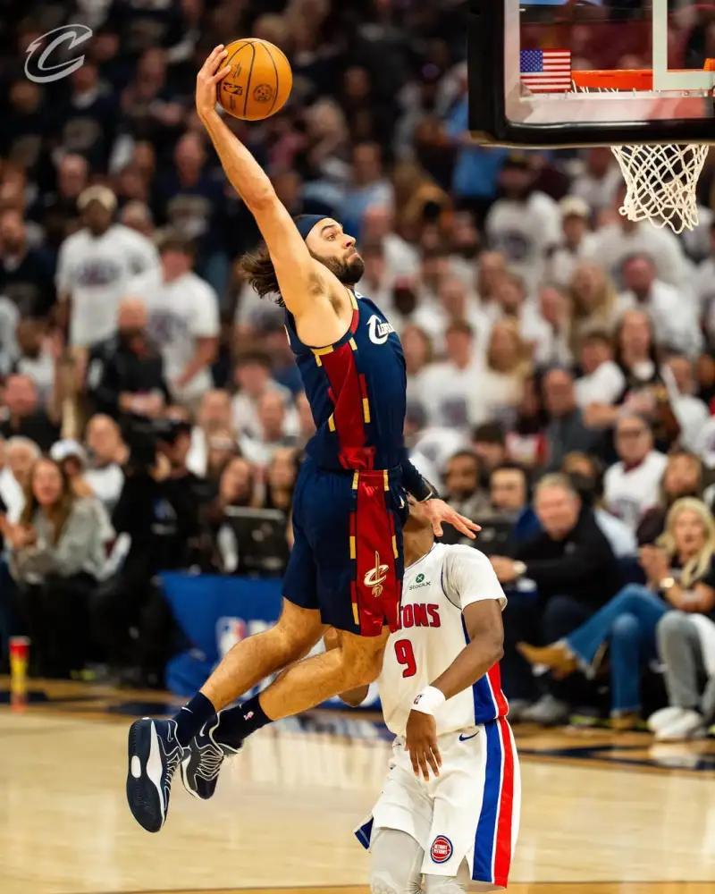 05月12日 今日NBA季后赛东部半决赛G4骑士对阵活塞的比赛正在进行中比赛第二