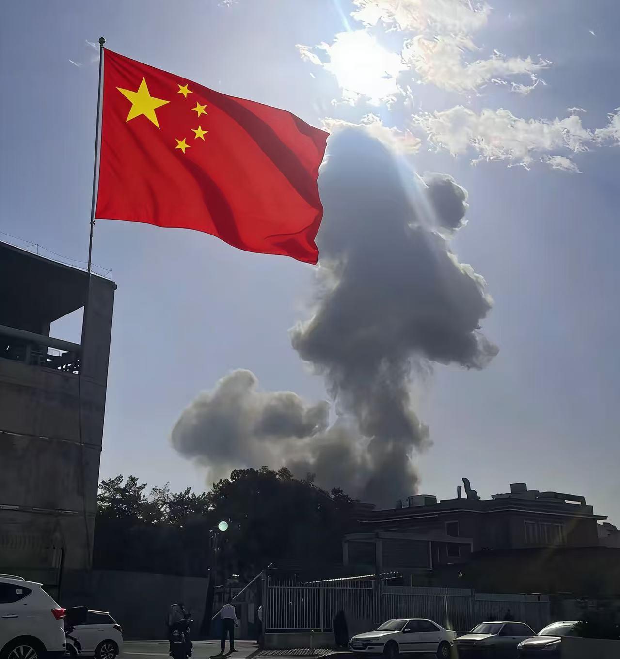 中国的情报也开始牛起来了，昨天通告要求在伊朗的公民尽快离开，今天以色列就对伊朗发