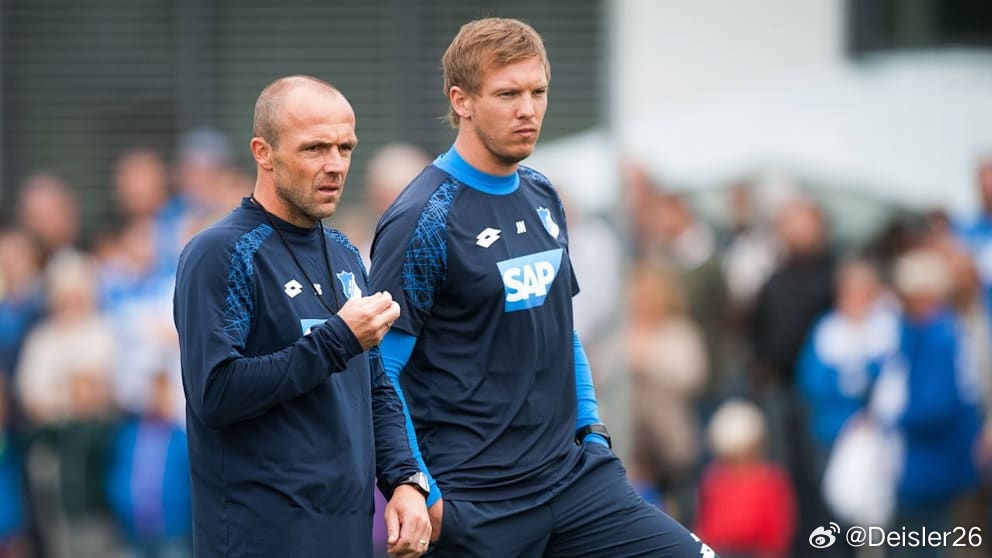 🚨荷蘭籍教練阿爾弗雷德·施羅德已加入朱利安·納格爾斯曼的世界杯教練團隊。兩人先