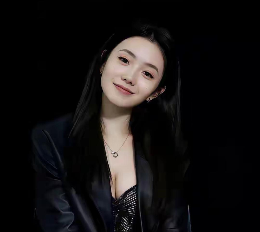 内娱出现了一位很厉害的演员。
​不是老戏骨迟蓬，也不是拿奖专业户宋佳！
​
而是