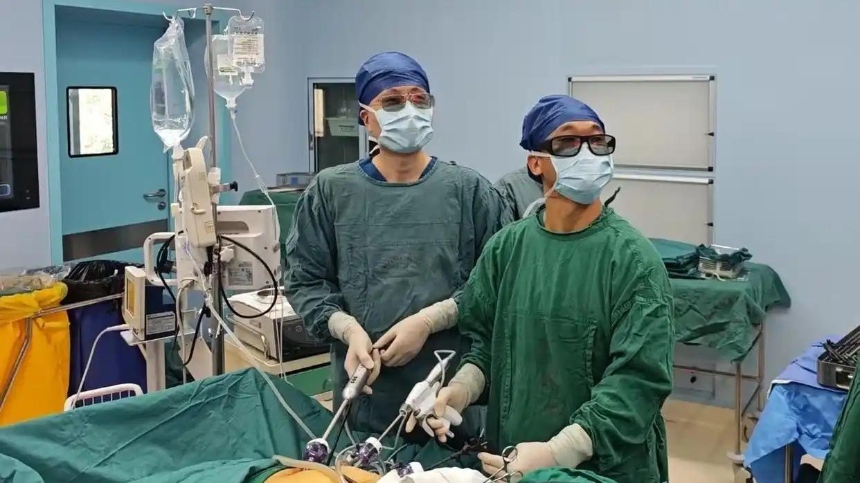 “悲剧还是发生了！”湖北随州，一女子上厕所时，发现自己便血，她以为是痔疮，所以没