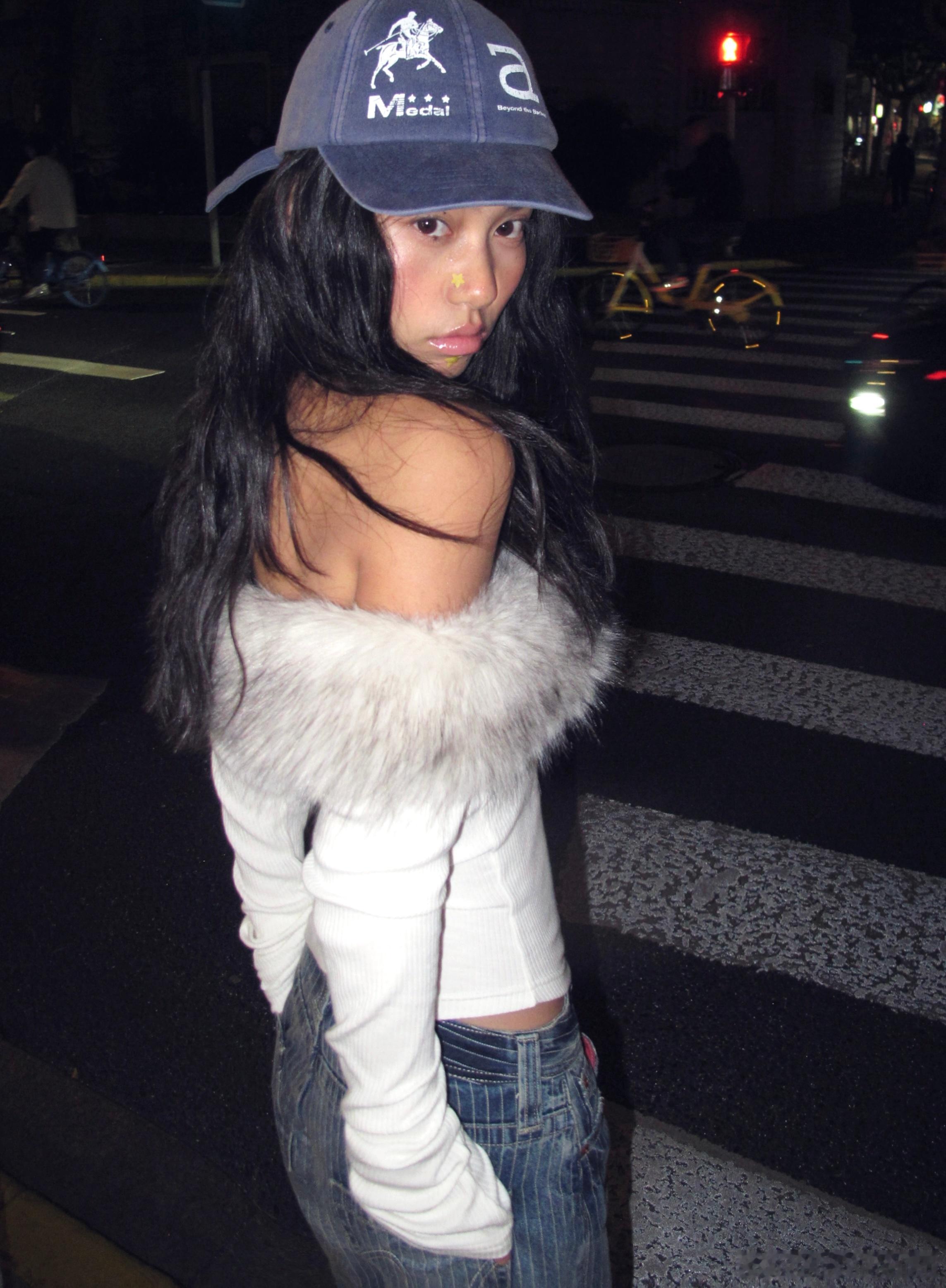 𝗦𝗵𝗮𝗿𝗲•毛𝗱𝗶现在我懂为什么大家都要这件毛领上衣的补货了这个质