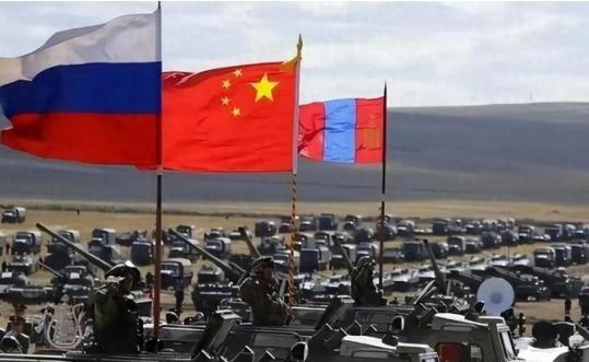 终于明白我国为什么一直没有援助俄罗斯，一位俄罗斯专家早已给出了答案：中国并非俄罗