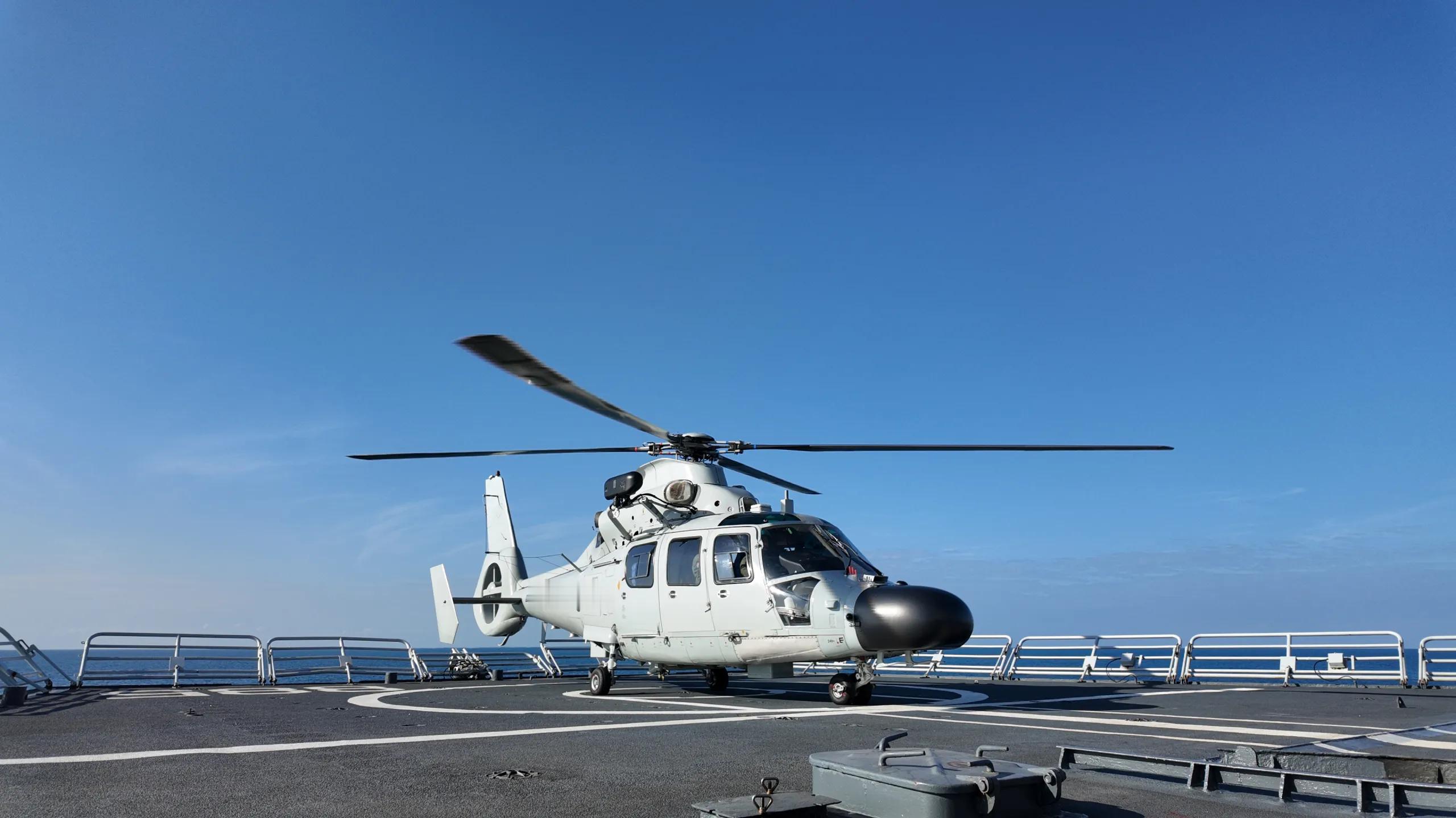 直-9D/F在“补给老兵”青海湖舰烽火问鼎计划中国海军