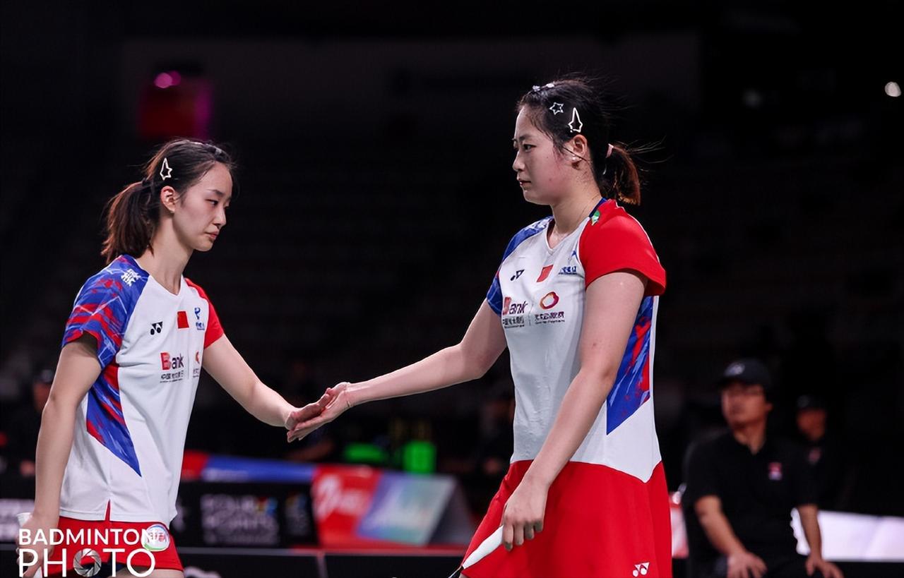 #夏日生活打卡季#加拿大羽毛球公开赛，女双独苗对阵头号种子
世界羽联超级500赛