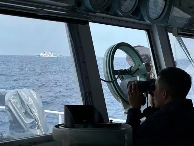 低智商人群真是不可理喻，菲律宾人变成了被围观猴子不知道耻！

10月4日，菲律宾