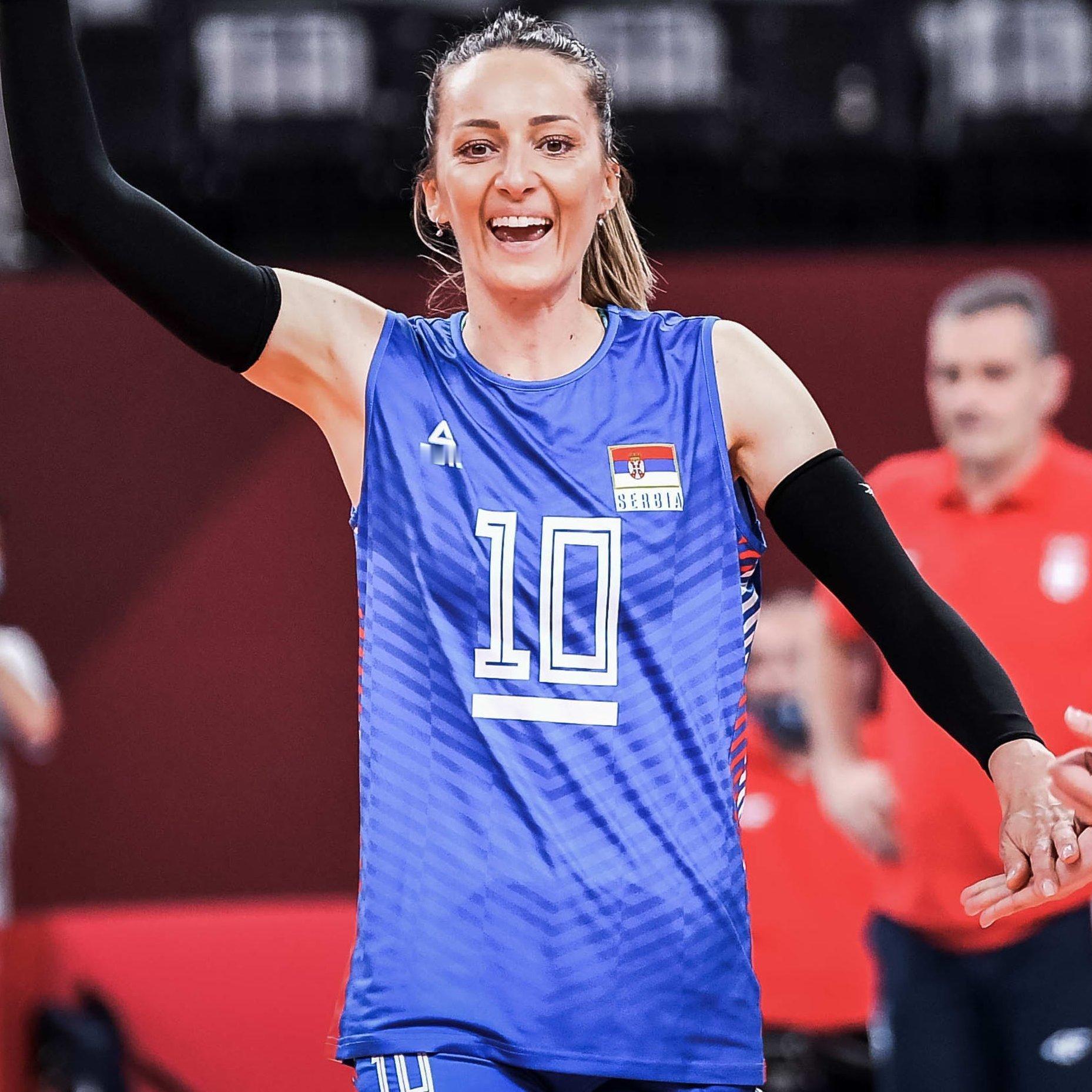 【🇷🇸苦瓜姐奥格涅诺维奇宣布她不考虑重返国家队】“我前不久和特尔扎聊了将近半