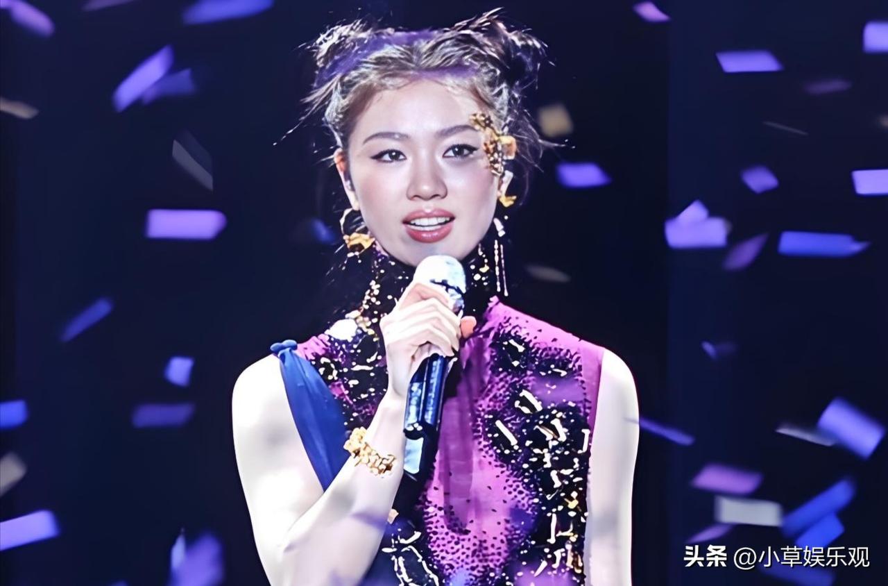 高铁晚点错过演唱会，1880元票款打水漂。大麦一句“不退不换”，把暴雨堵死的路，