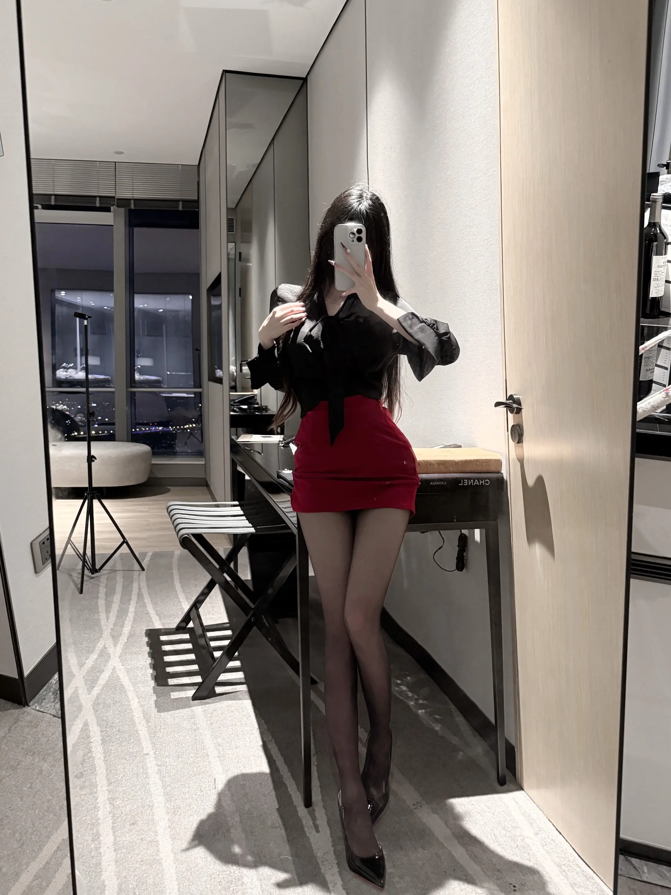 可以躲在你身后吗 我是笨蛋奶妈。