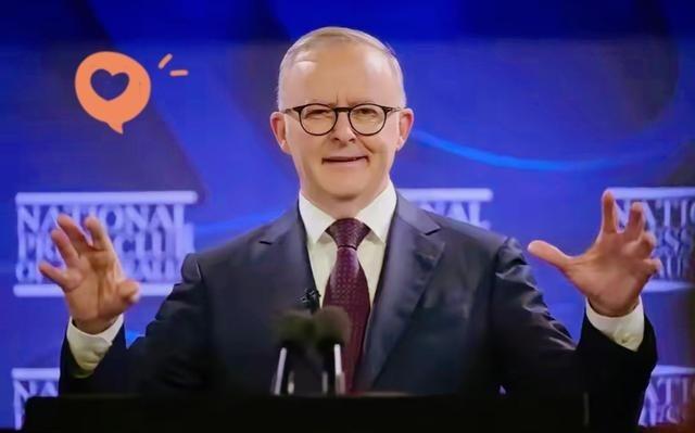 澳大利亚前脚同意对华出口铁矿石改用人民币结算，后脚就考虑与美国达成关键矿产协议，