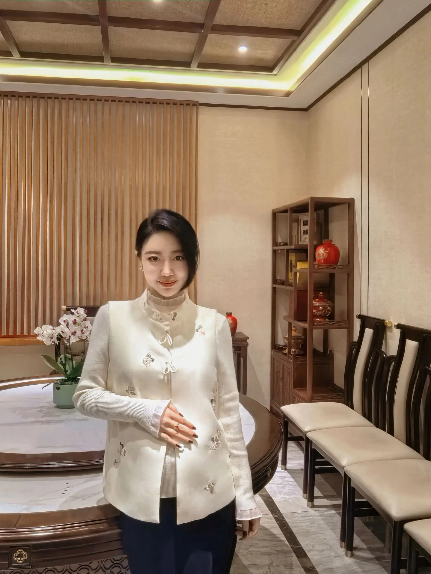 如图所示，孕八个月啦。因为有了过往，我的人生更丰富； 因为有了醒悟，余...