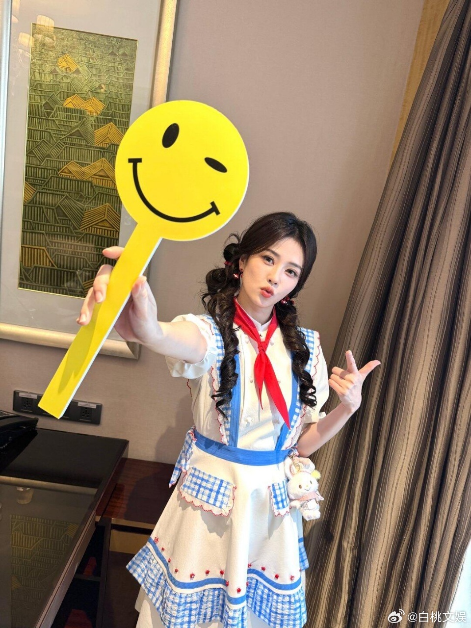 白鹿毛晓彤小厨娘海报白鹿中华小厨娘海报奔跑吧白鹿说十周年见面会压力很大 小厨娘白