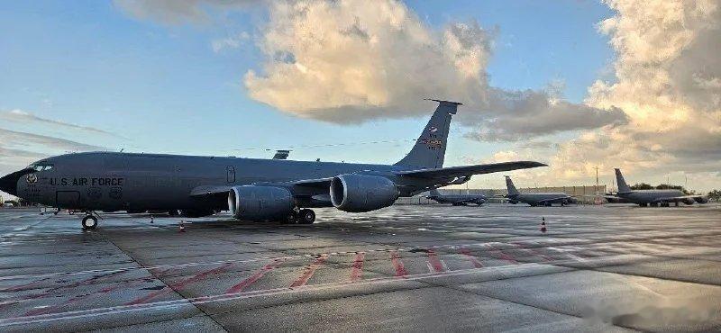 提醒在伊朗的中国公民尽快撤离战争一触即发除了F22，20架美军加油机抵达以色列本