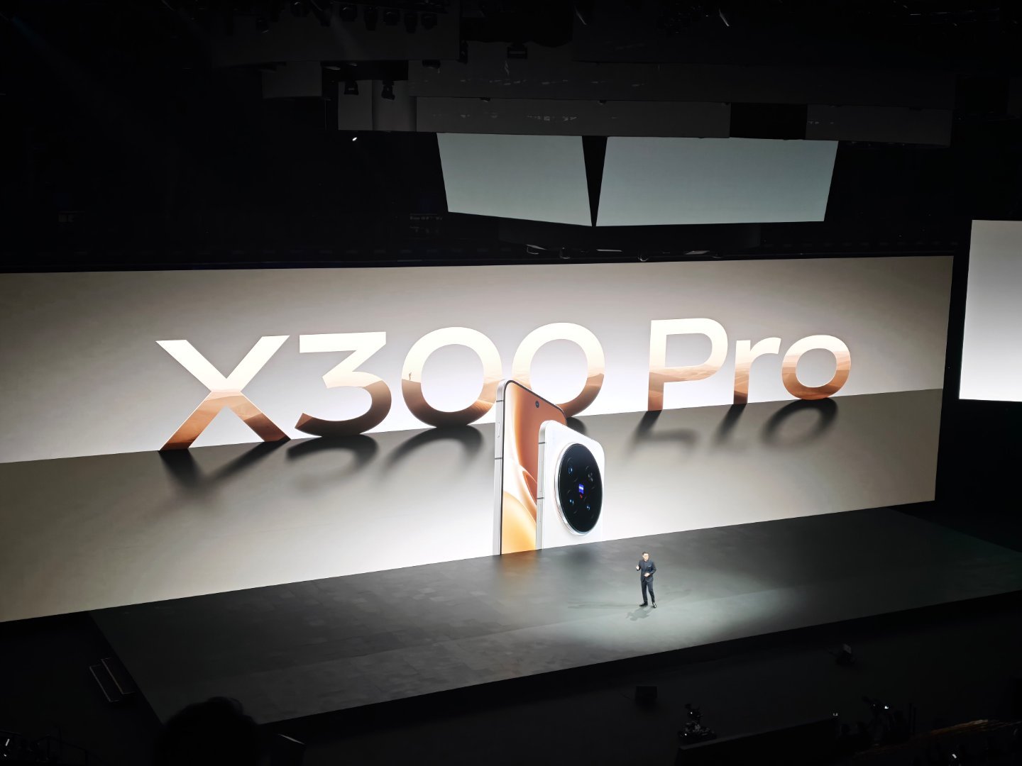 vivoX300系列发布会vivo X300 Pro 也杀疯了[允悲]，这已经不