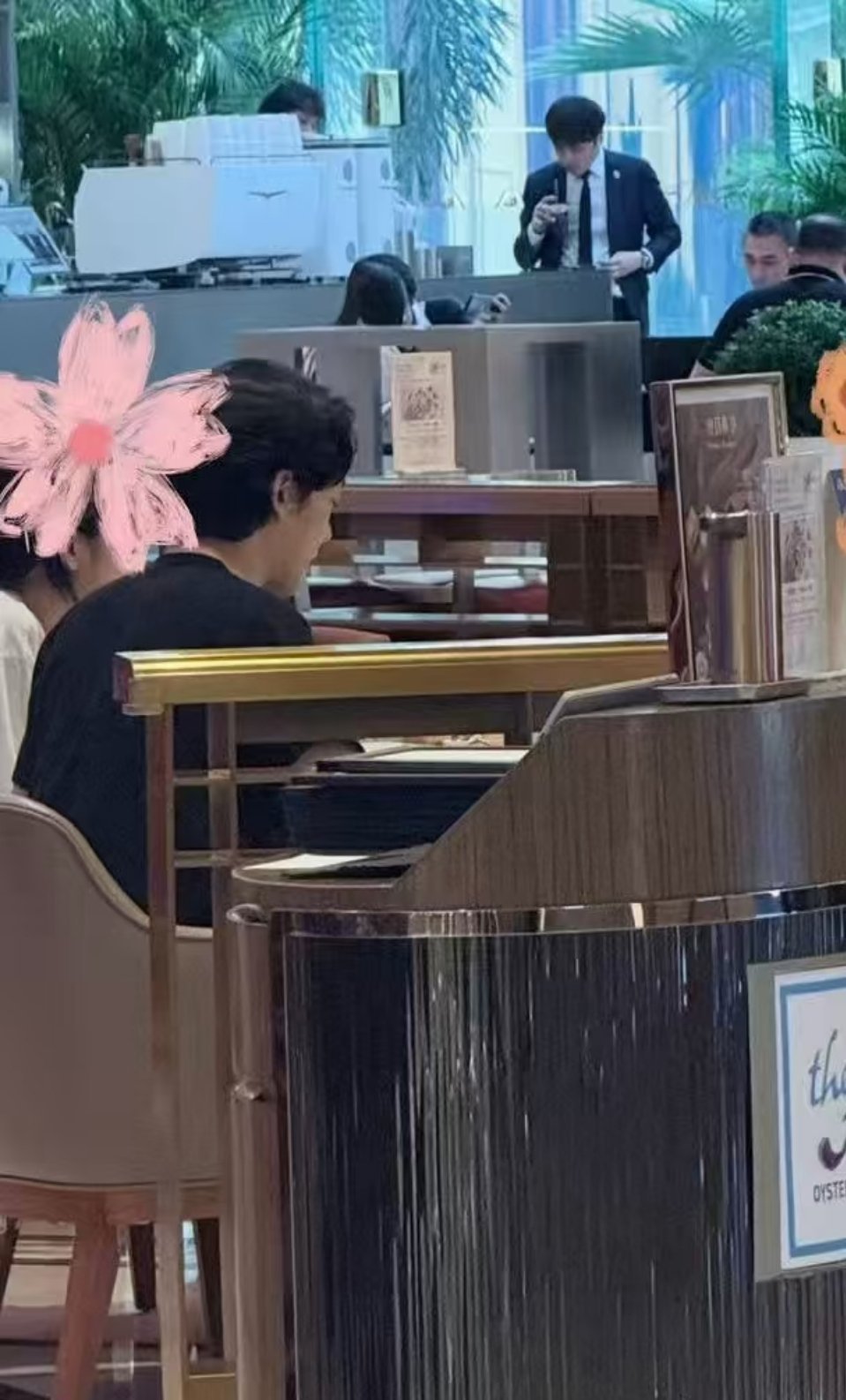 哥哥要幸福只有金钟大听进去了哥哥确实挺幸福的现在，家庭美满了 