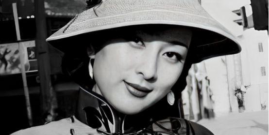 1933年11月的一天，李士群的妻子叶吉卿独自一人去见了大特务徐恩曾，她身穿旗袍