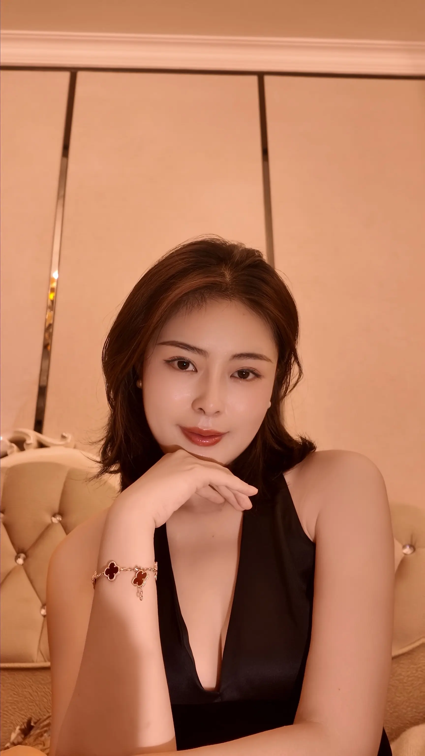 做自己才是高级感 成熟知性御姐范 高级的美一定是独立与优雅