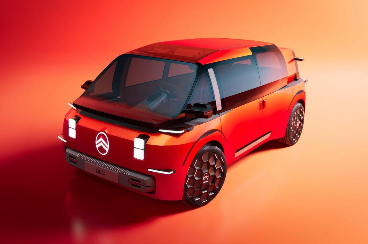 一个是斯柯达Vision O，一台重新构想的明锐旅行版，另一个是六座雪铁龙ELO