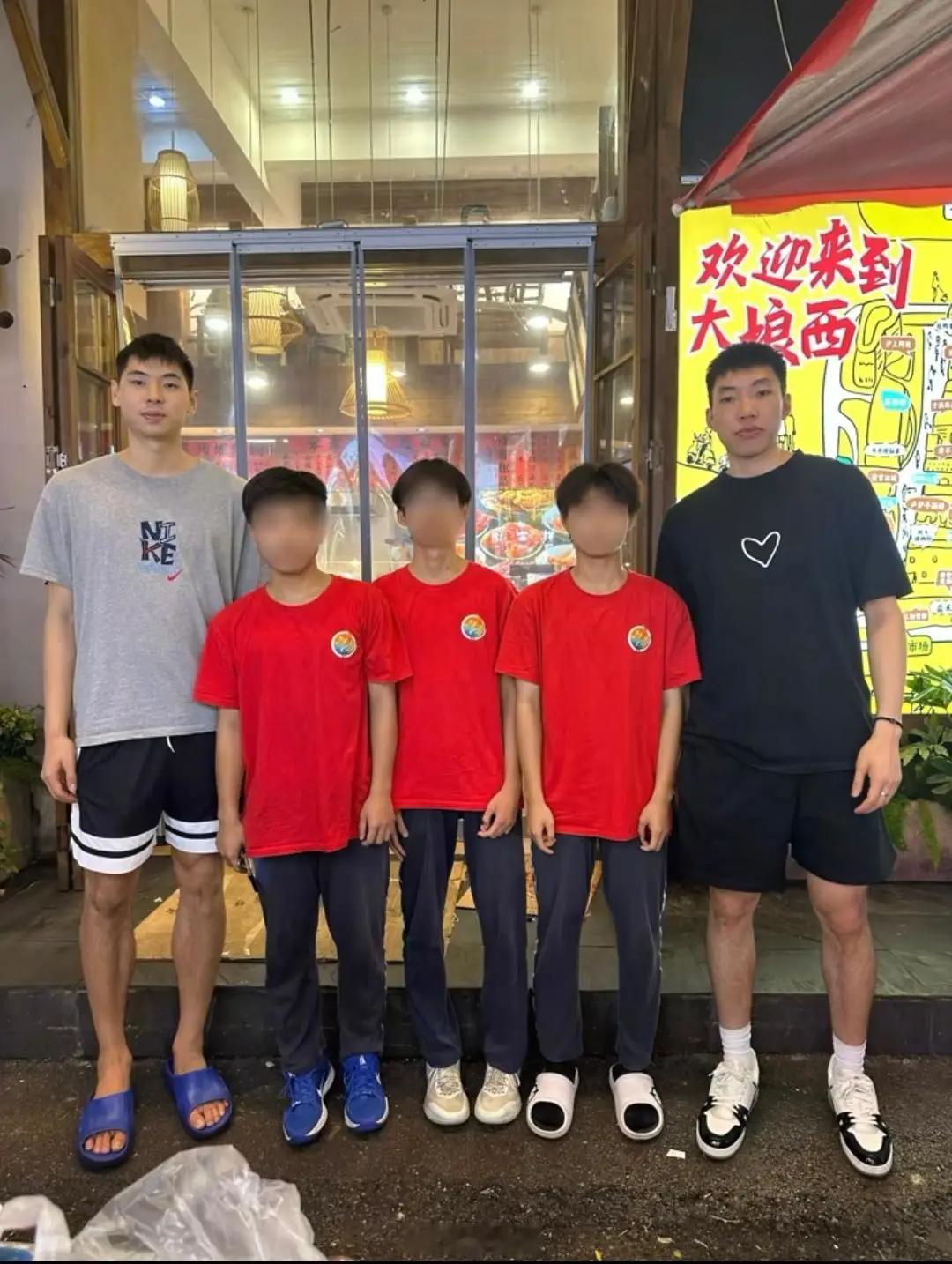 难得的假期，崔永熙和廖三宁回到广西进行休整。CBA