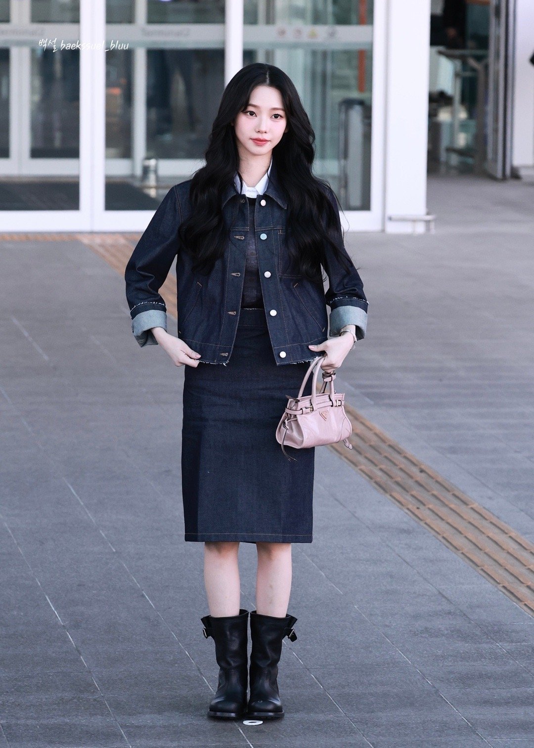 柳智敏宁艺卓出发米兰时装周柳智敏出发米兰时装周参加Prada大秀，期待这个柳姐！