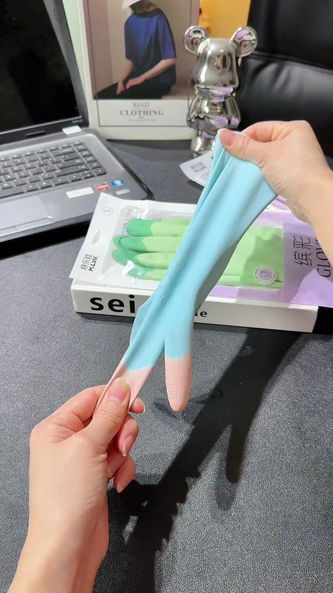夏天洗碗做家务就戴这种乳胶手套，柔软舒适不闷汗