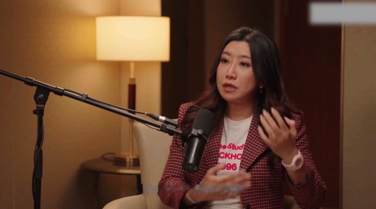 范湉湉不止是搞笑 大左的视频记录了她很真实的一面，不是舞台上那个嘻嘻哈哈的样子。