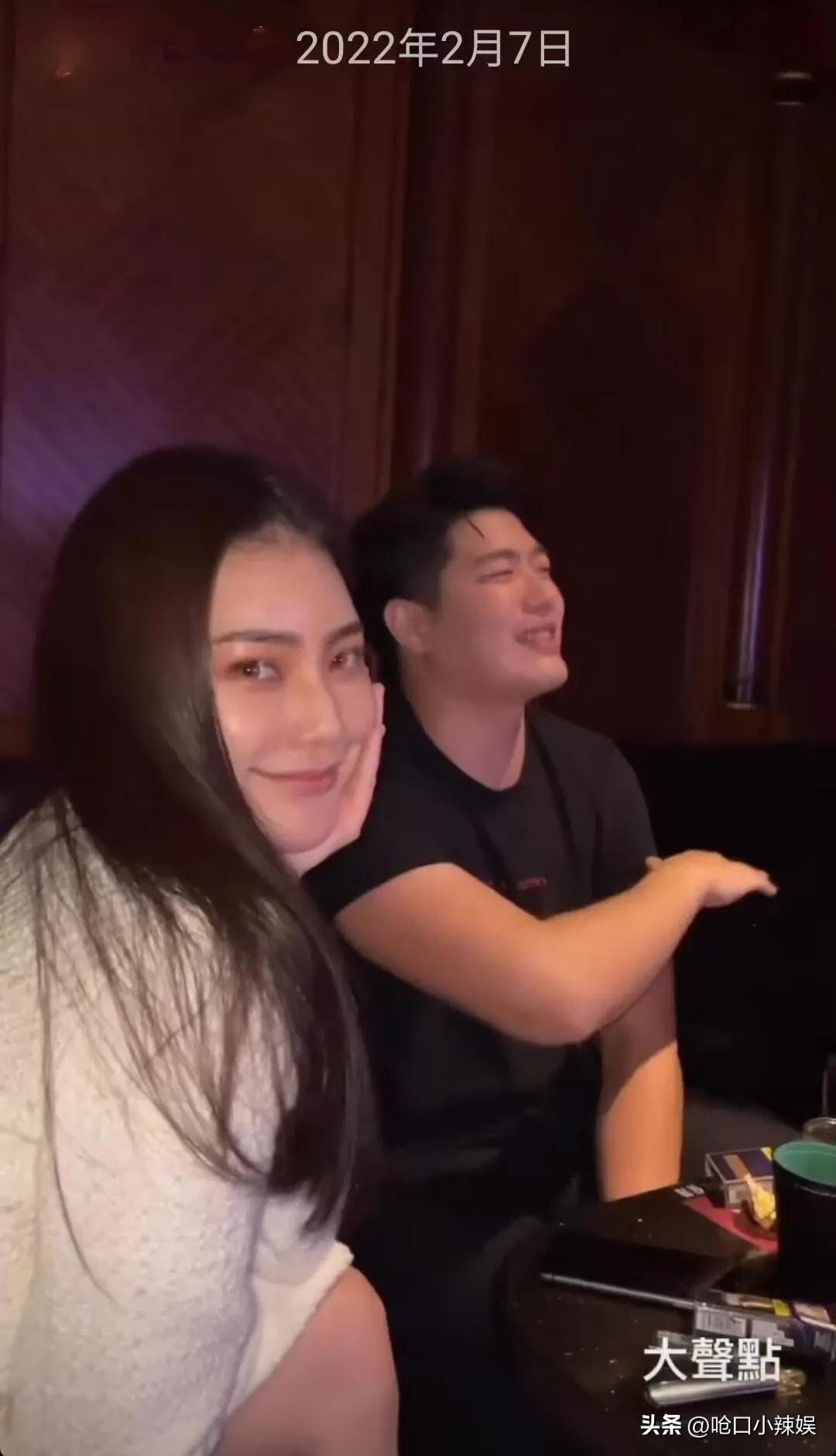 和马筱梅一起过年

哇塞，瞧瞧这时间日期的脉络，难不成汪小菲也在这复杂的情感交织