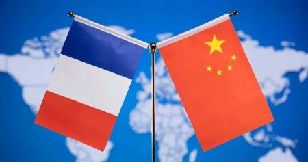 法国出来表态了！12 月 30 日，法国外交部忽然发表声明，宣称巴黎致力于维持台